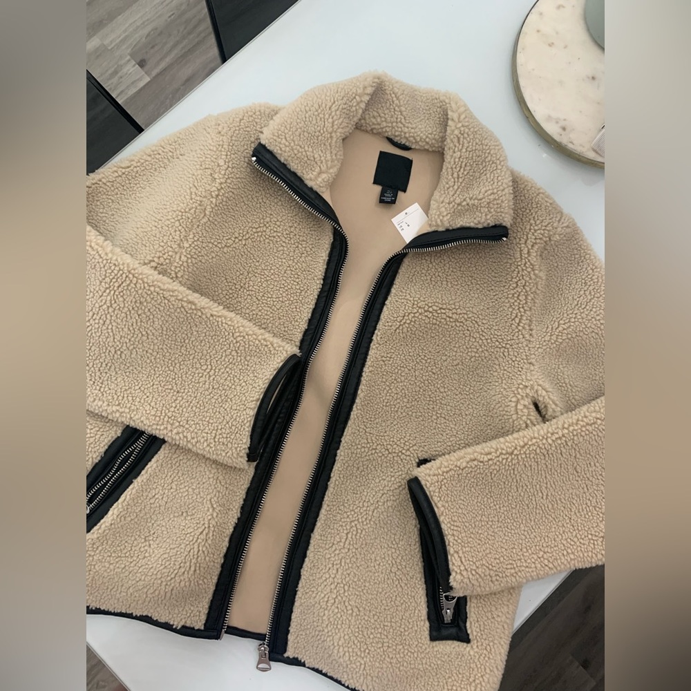 🔥s.o.l.d.🔥H&M SHERPA JACKET - Picture 4 of 8